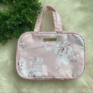 yumikim traveling makeup bag